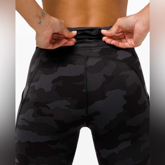 Lululemon Invigorate High-Rise Tight 25"
Heritage 365 Camo Deep Coal Multi Sz 8 - Picture 7 of 10